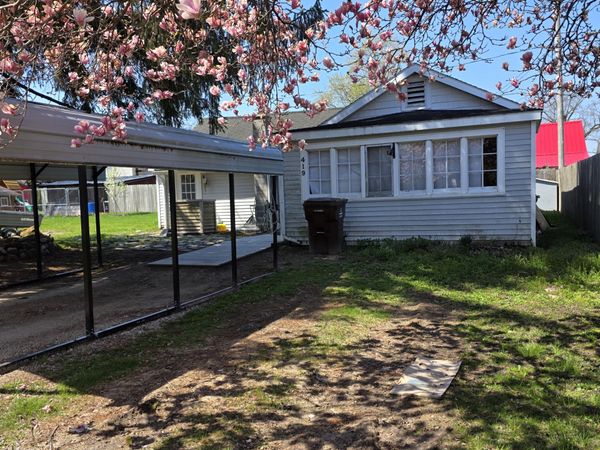 419 Jermyn Street, Ionia, MI 48846