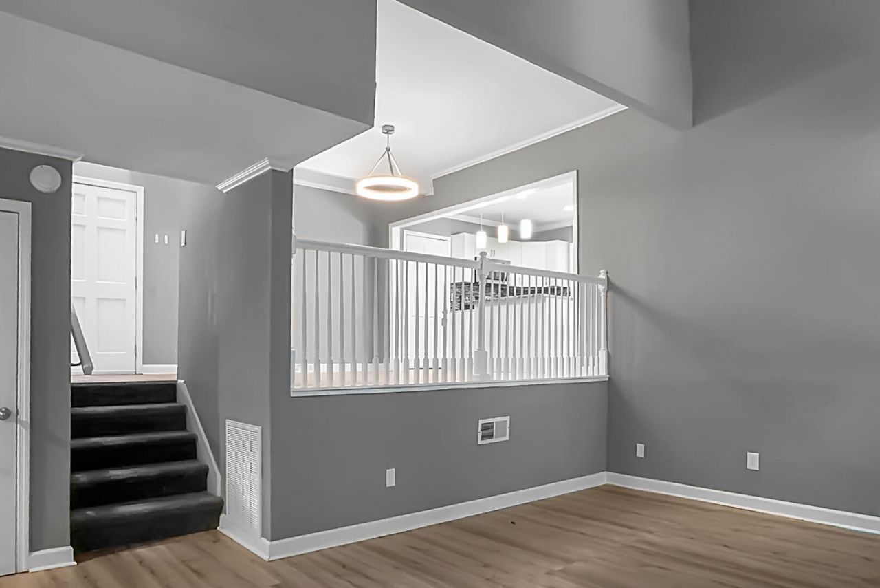 127 Lancer Drive Photo 10