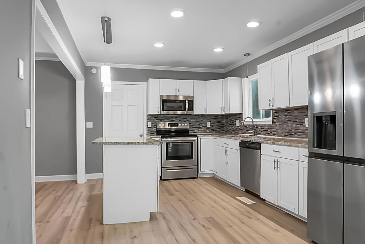 127 Lancer Drive Photo 16