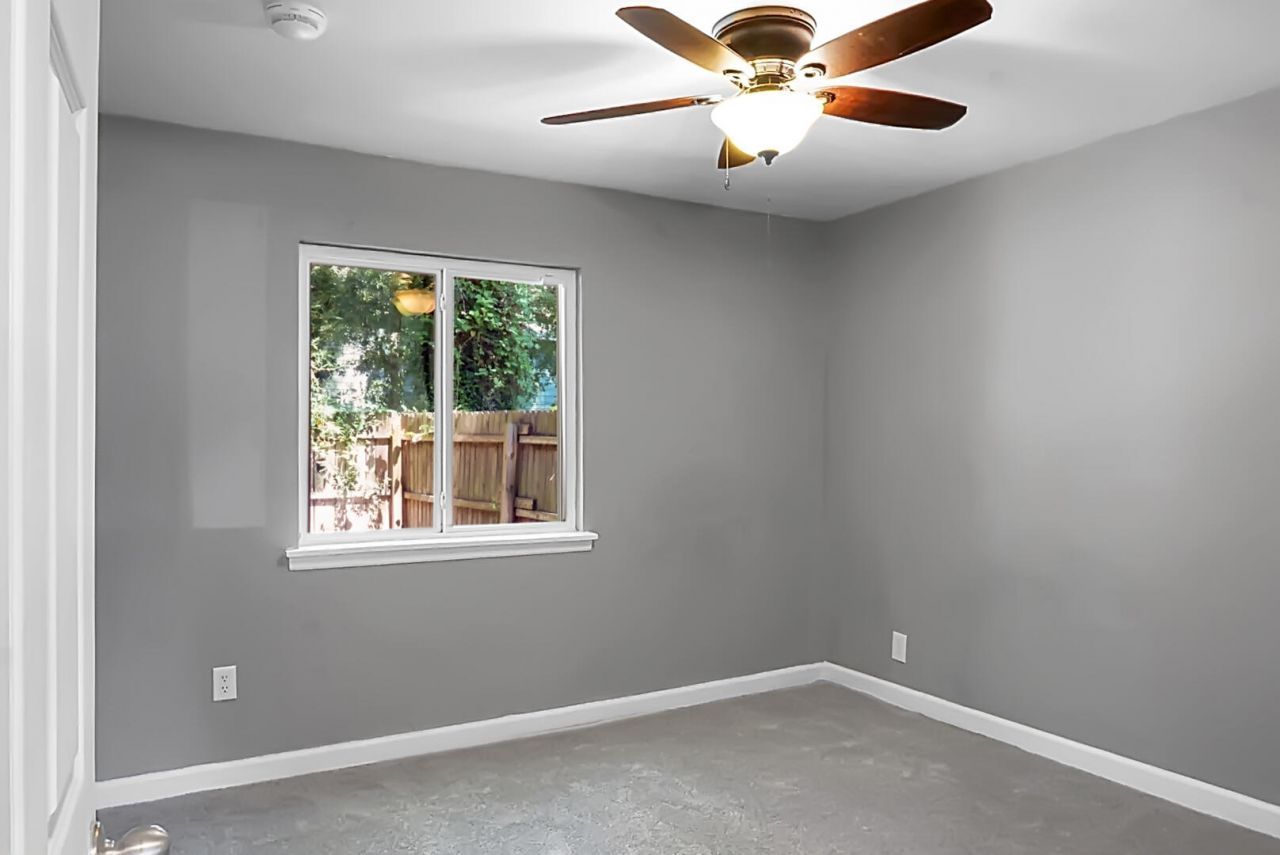 127 Lancer Drive Photo 25