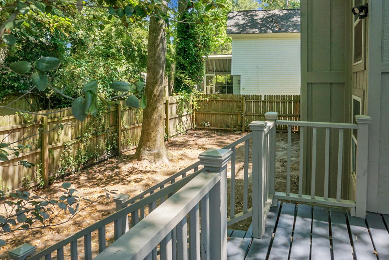 127 Lancer Drive Photo 29