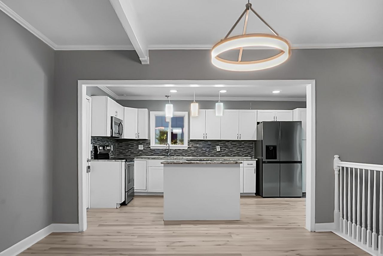 127 Lancer Drive Photo 8