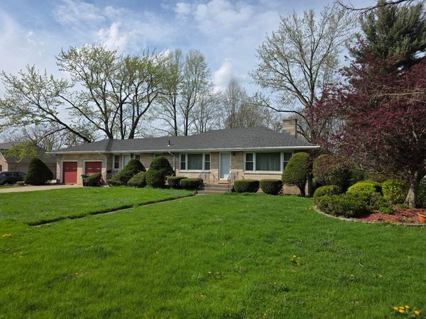 824 High Street, Hobart, IN 46342