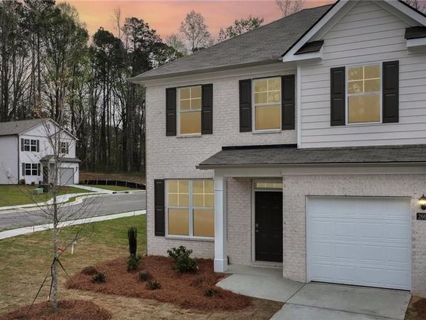 2666 Alderbrook Circle , College Park, GA 30349
