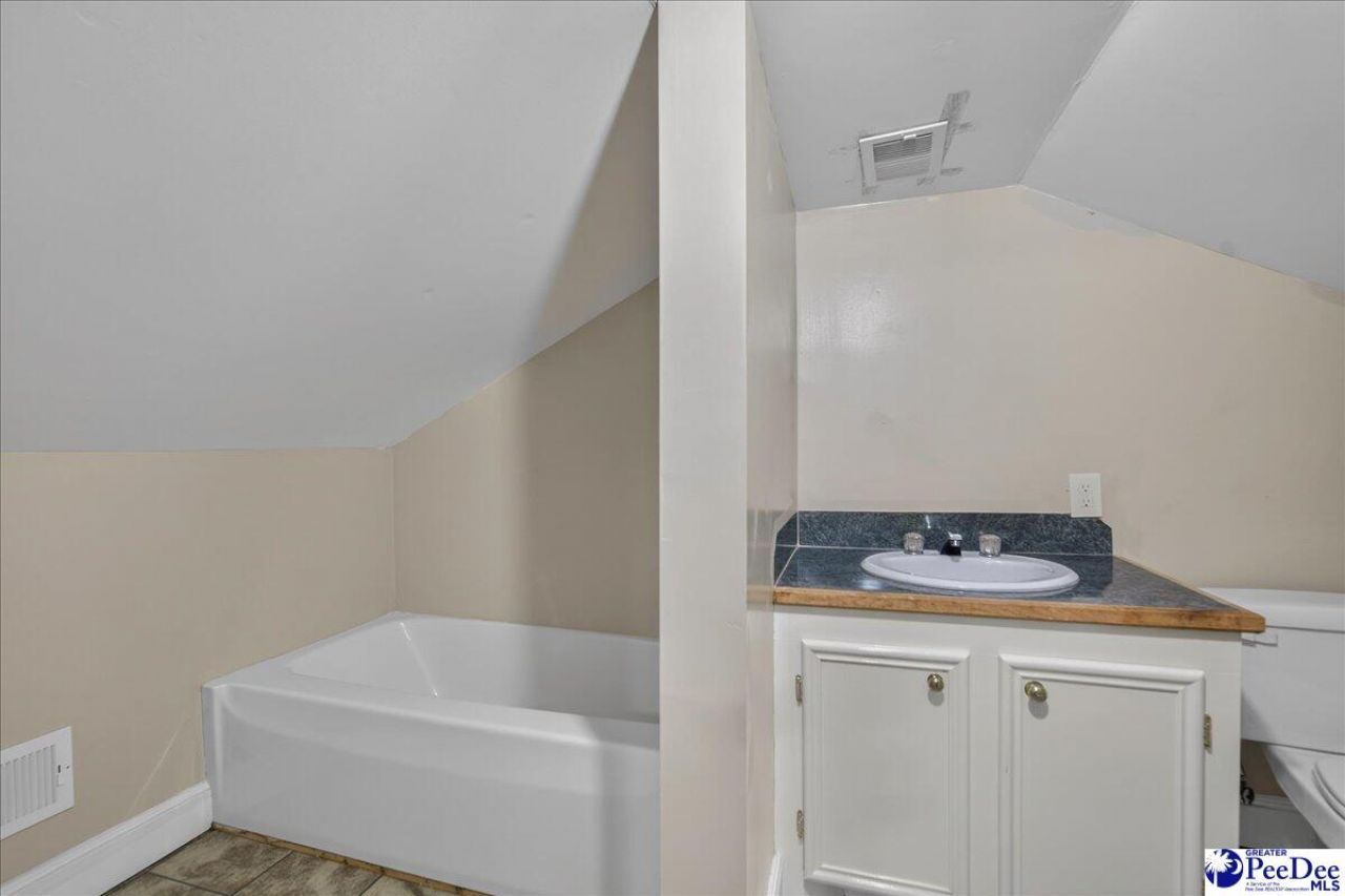 1032 State Road S-21-488 Photo 22