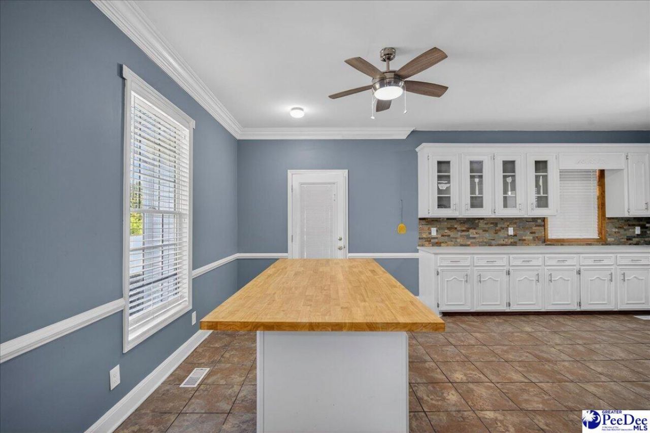 1032 State Road S-21-488 Photo 33