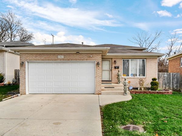 17417 Kedzie Avenue , Hazel Crest, IL 60429