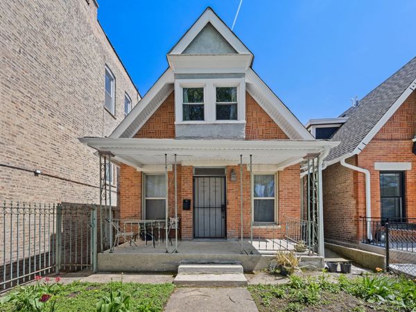 1023 S Claremont Street , Chicago, IL 60612