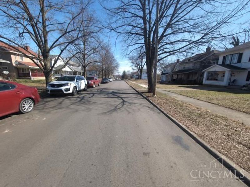 221 W Norman Avenue, Dayton, OH 45405 Photo 4