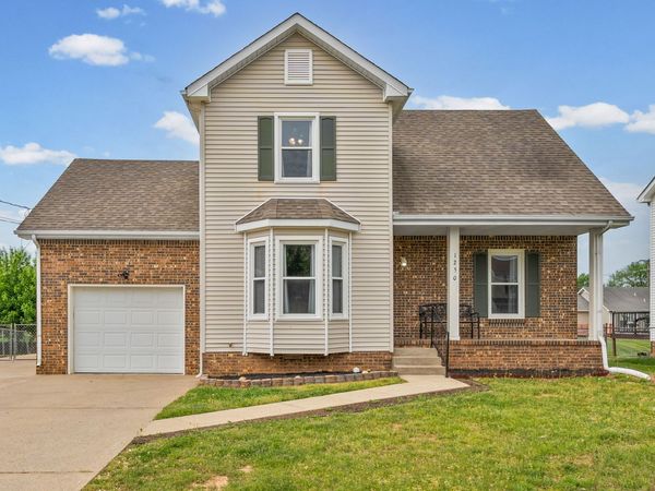 1250 Cobblestone Ln, Clarksville, TN 37042