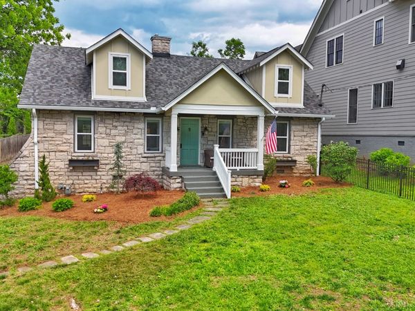 2518 Sharondale Dr, Nashville, TN 37215