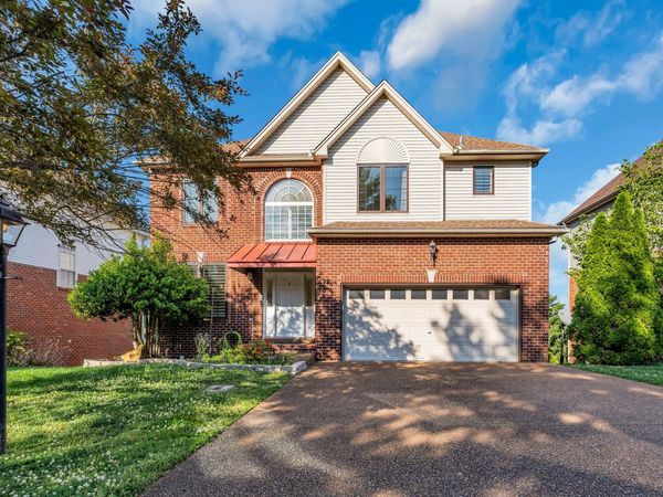 1445 Stoner Rdg, Hermitage, TN 37076