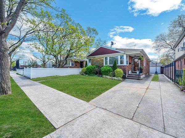 26016 80th Avenue , Glen Oaks, NY 11004