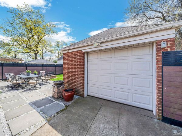 26016 80th Avenue , Glen Oaks, NY 11004