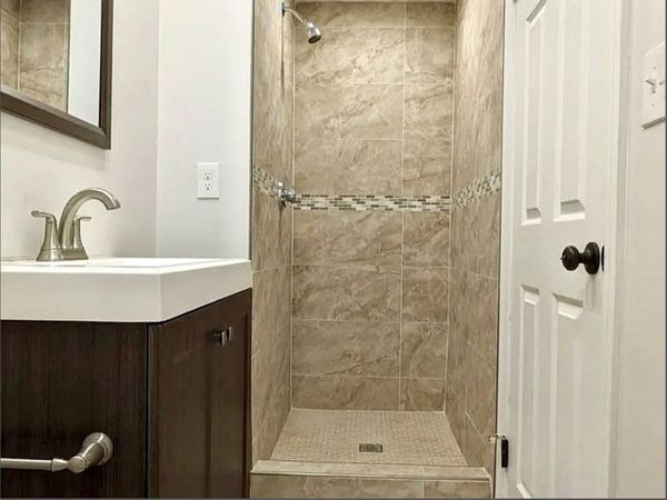 8 Lawton Pl, Unit 7, Waltham, MA 02453