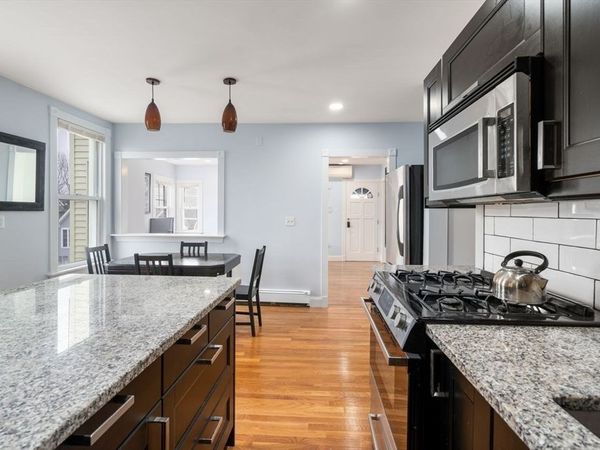 186 Sydney St, Unit 3, Boston, MA 02125