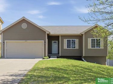 10907 S 25th Avenue , Bellevue, NE 68123