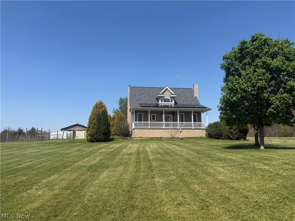 12159 Lawndell Road SW, Navarre, OH 44662