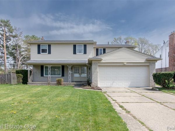 30670 Woodstock Street , Southfield, MI 48076