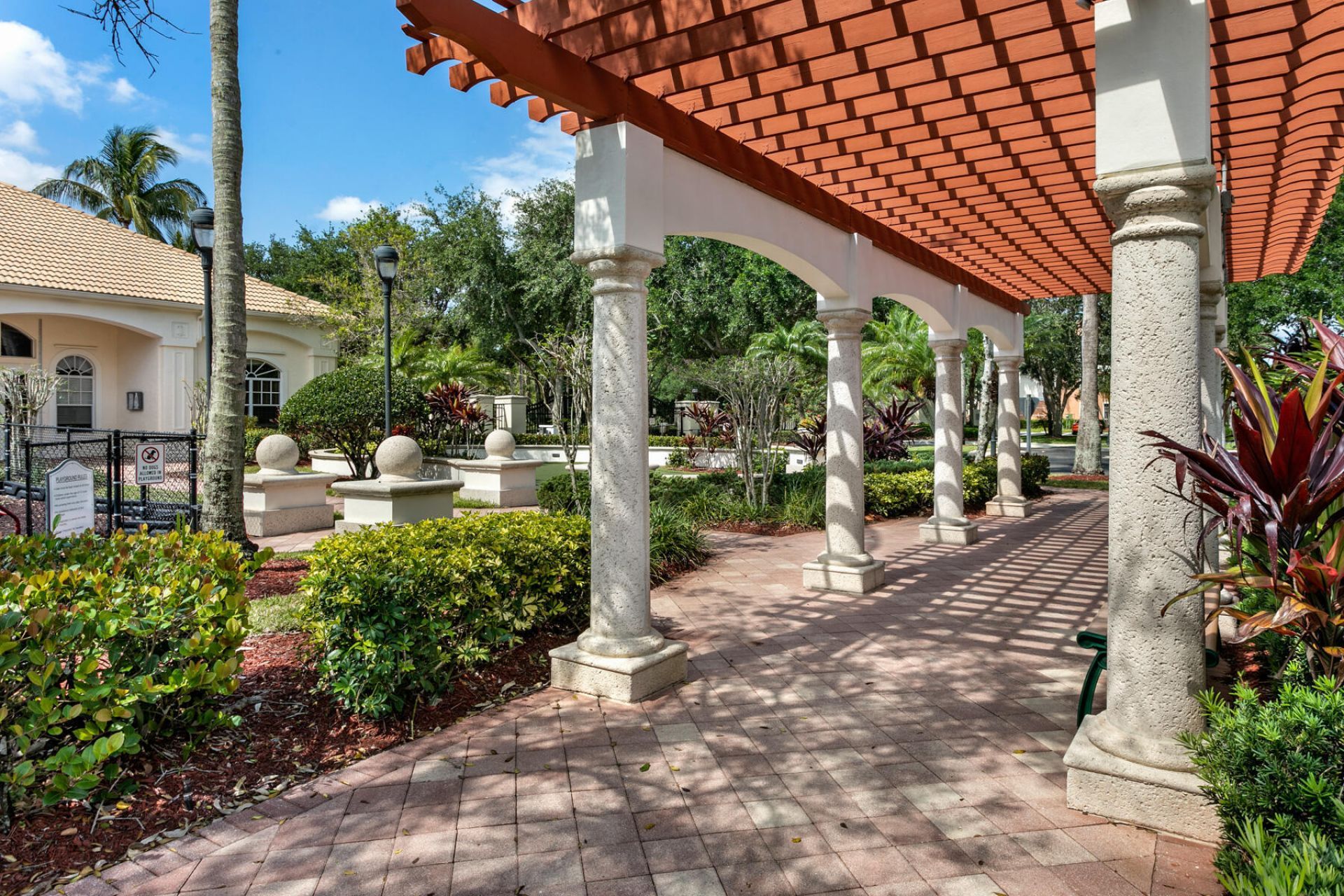10103 W Myrtlewood Cir Circle W, Palm Beach Gardens, FL 33418 Photo