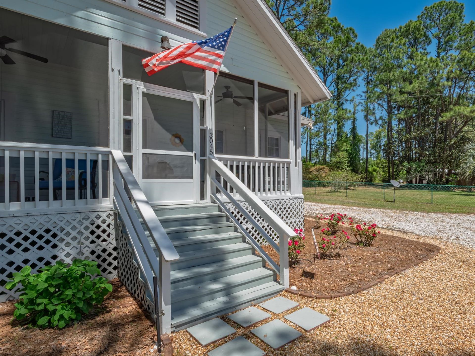 3045 E 98 Highway, Carrabelle, FL 32322 Photo
