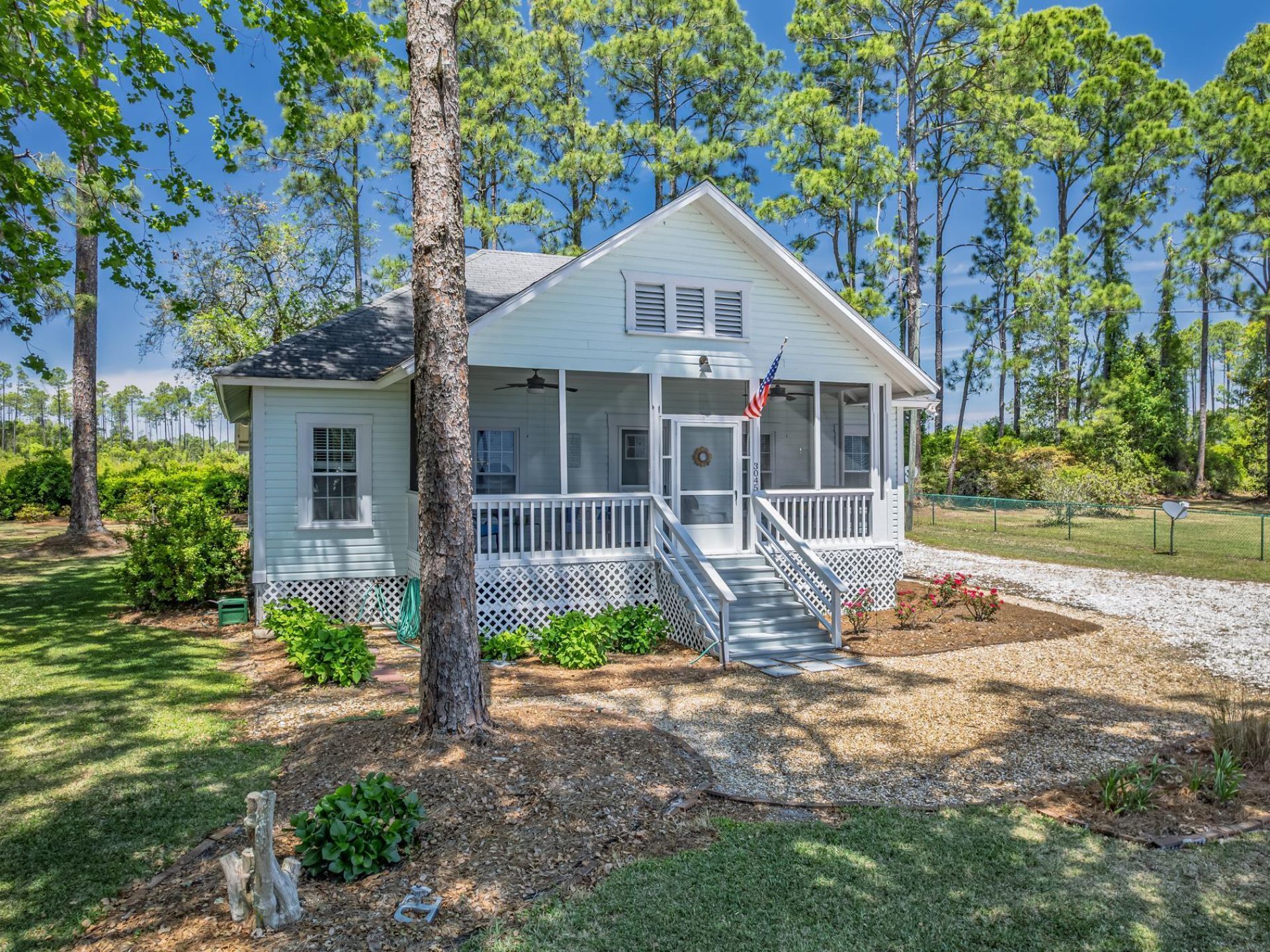 3045 E 98 Highway, Carrabelle, FL 32322 Photo