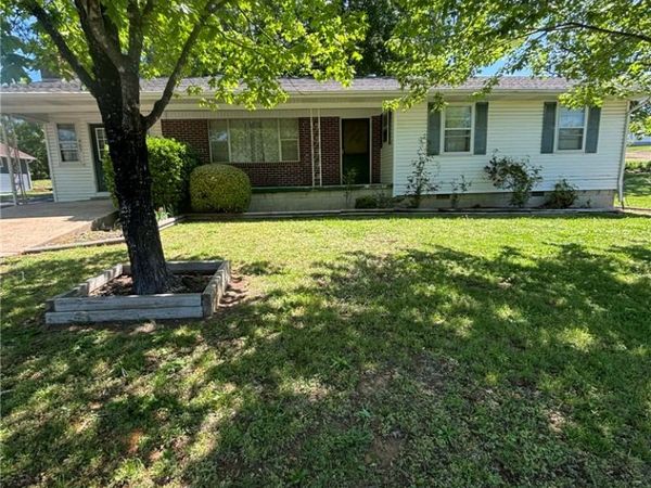407 Range Street , Marshall, AR 72650