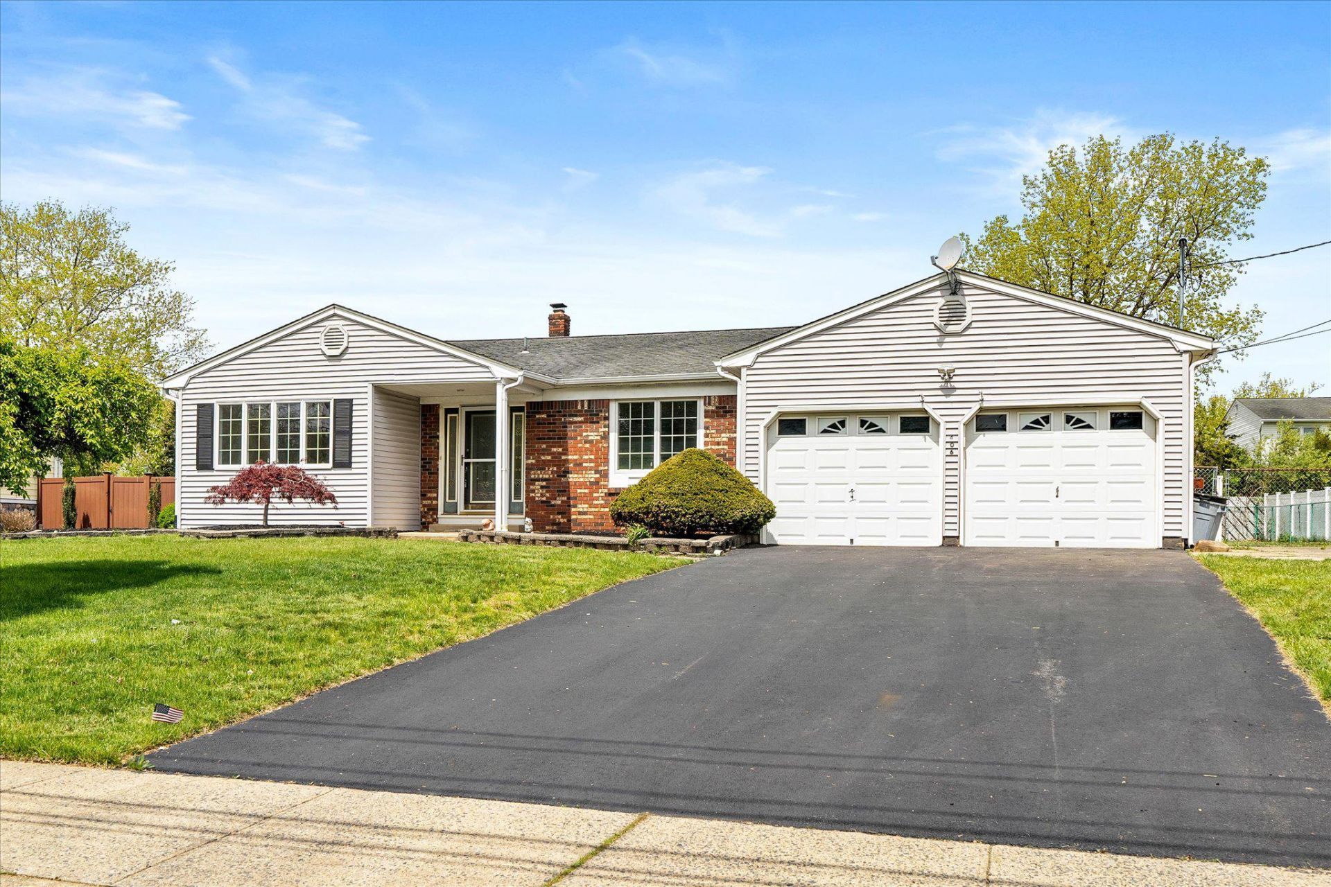 406 Flock Road, Hamilton, NJ 08619 Main Photo