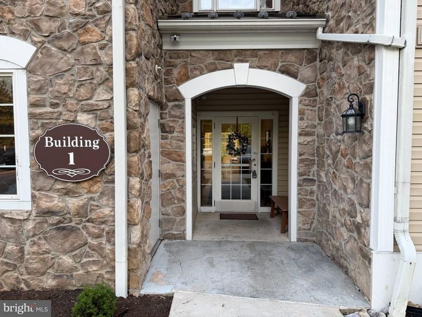 121 E Creekside Drive, Unit 121, Brookhaven, PA 19015 Main Photo