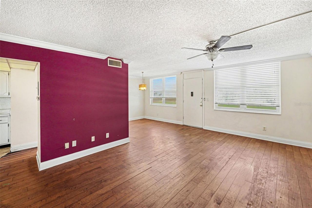 4715 Bay Street Ne, Unit 232, Saint Petersburg, FL 33703 Photo