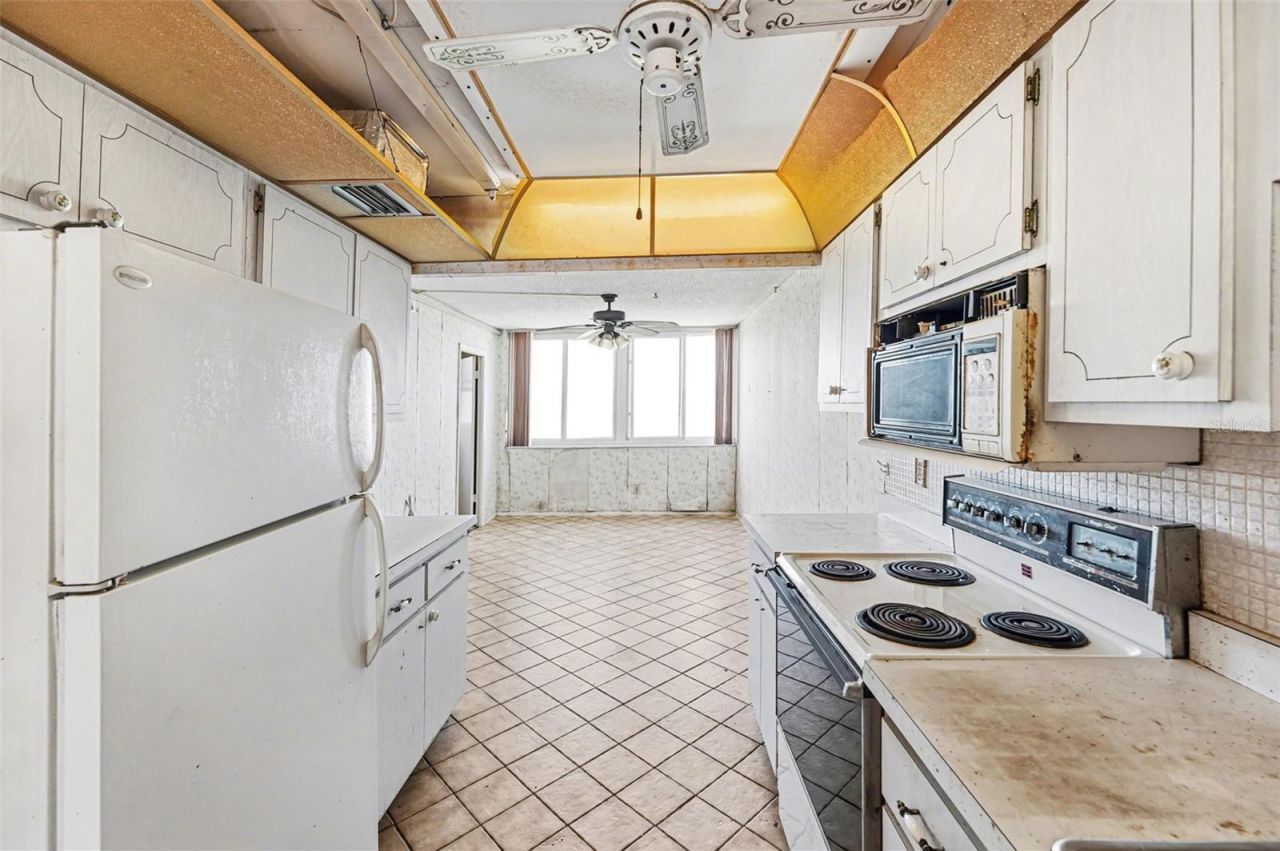 4715 Bay Street Ne, Unit 232, Saint Petersburg, FL 33703 Photo