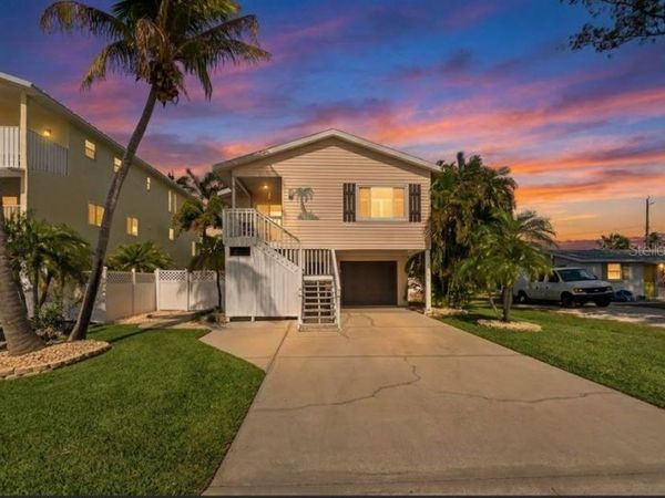 2905 AVENUE C, HOLMES BEACH, FL 34217