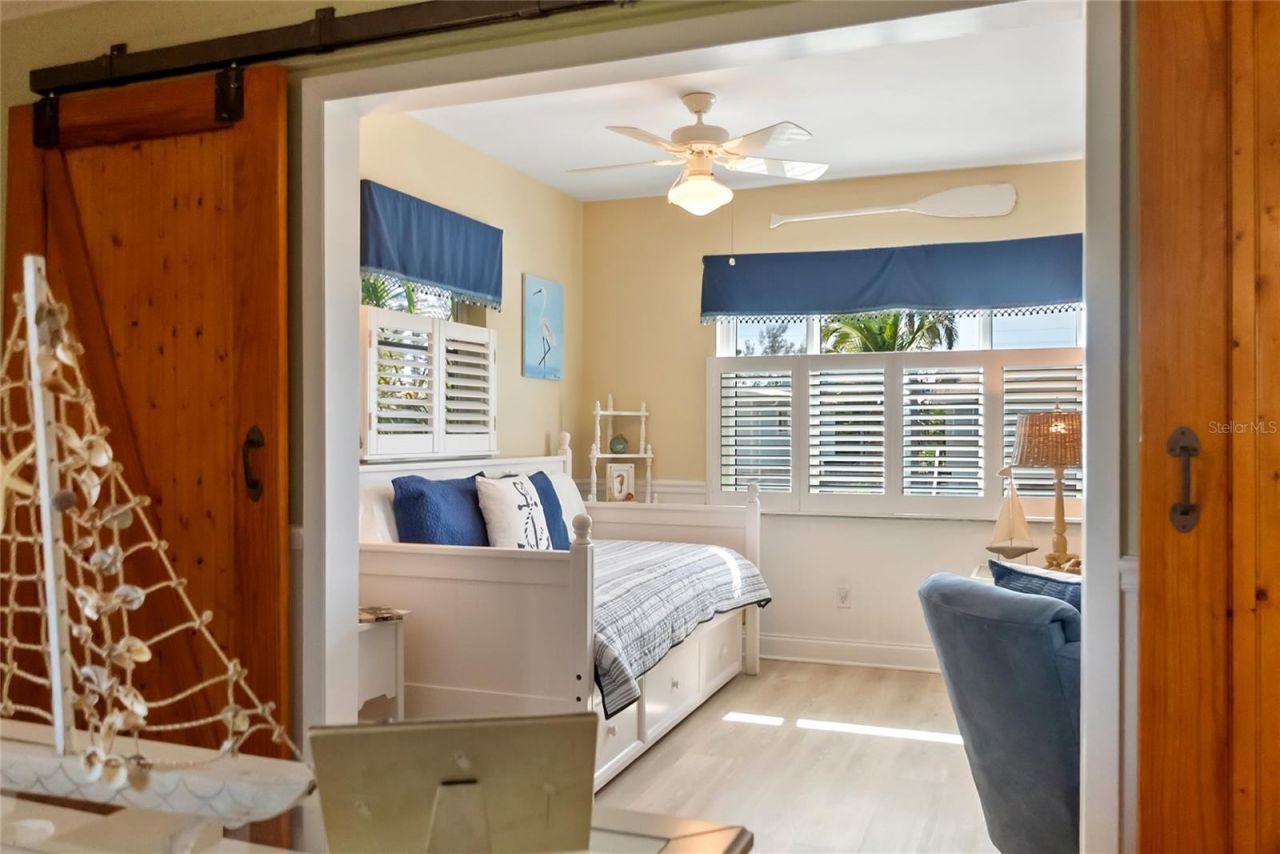 2905 Avenue C, Holmes Beach, FL 34217 Photo