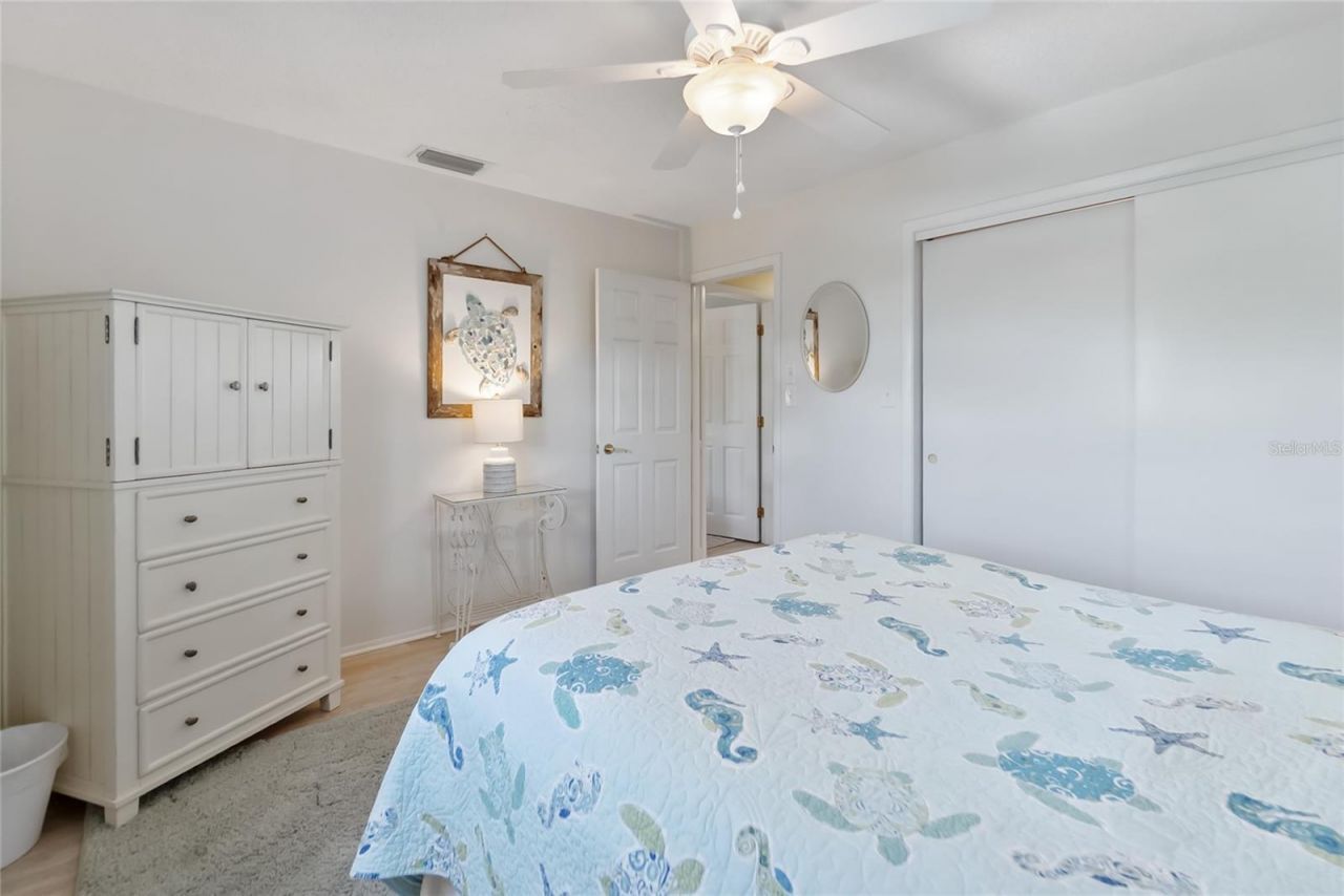 2905 Avenue C, Holmes Beach, FL 34217 Photo