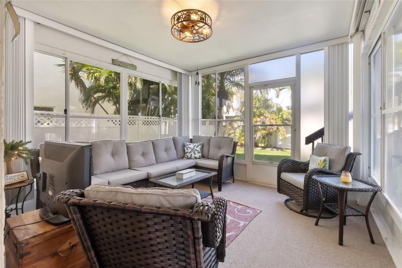 2905 Avenue C, Holmes Beach, FL 34217 Photo
