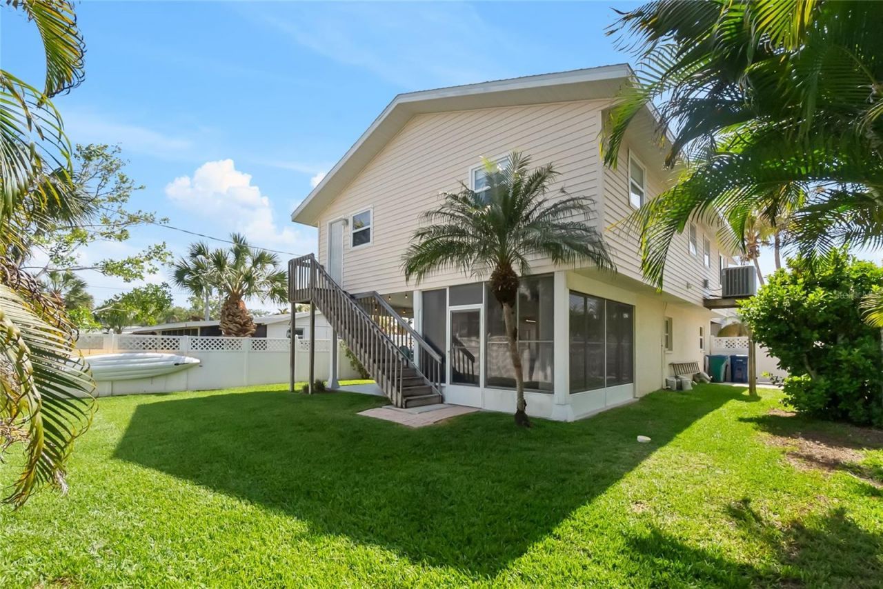 2905 Avenue C, Holmes Beach, FL 34217 Photo