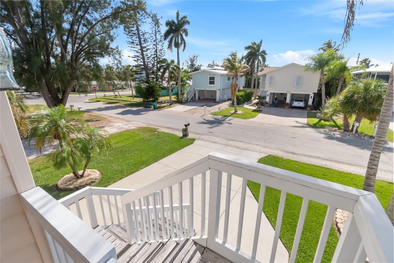 2905 Avenue C, Holmes Beach, FL 34217 Photo