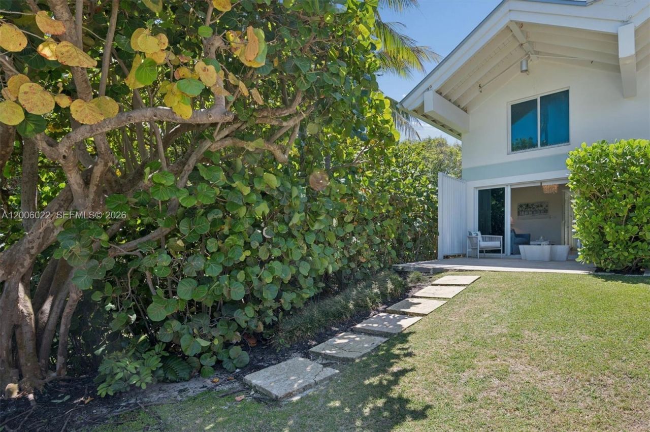 100 S Pointe , Unit CABANA 14, Miami Beach, FL 33139 Photo