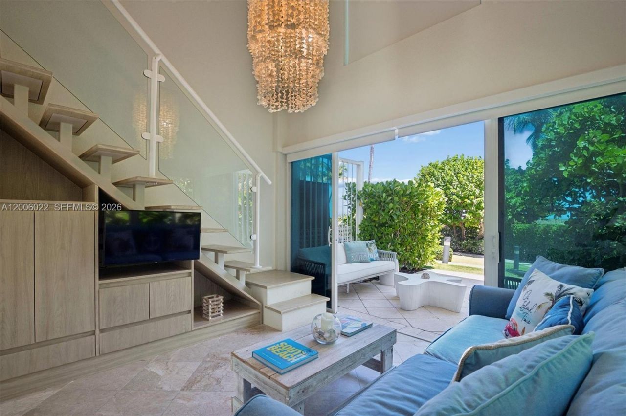 100 S Pointe , Unit CABANA 14, Miami Beach, FL 33139 Photo
