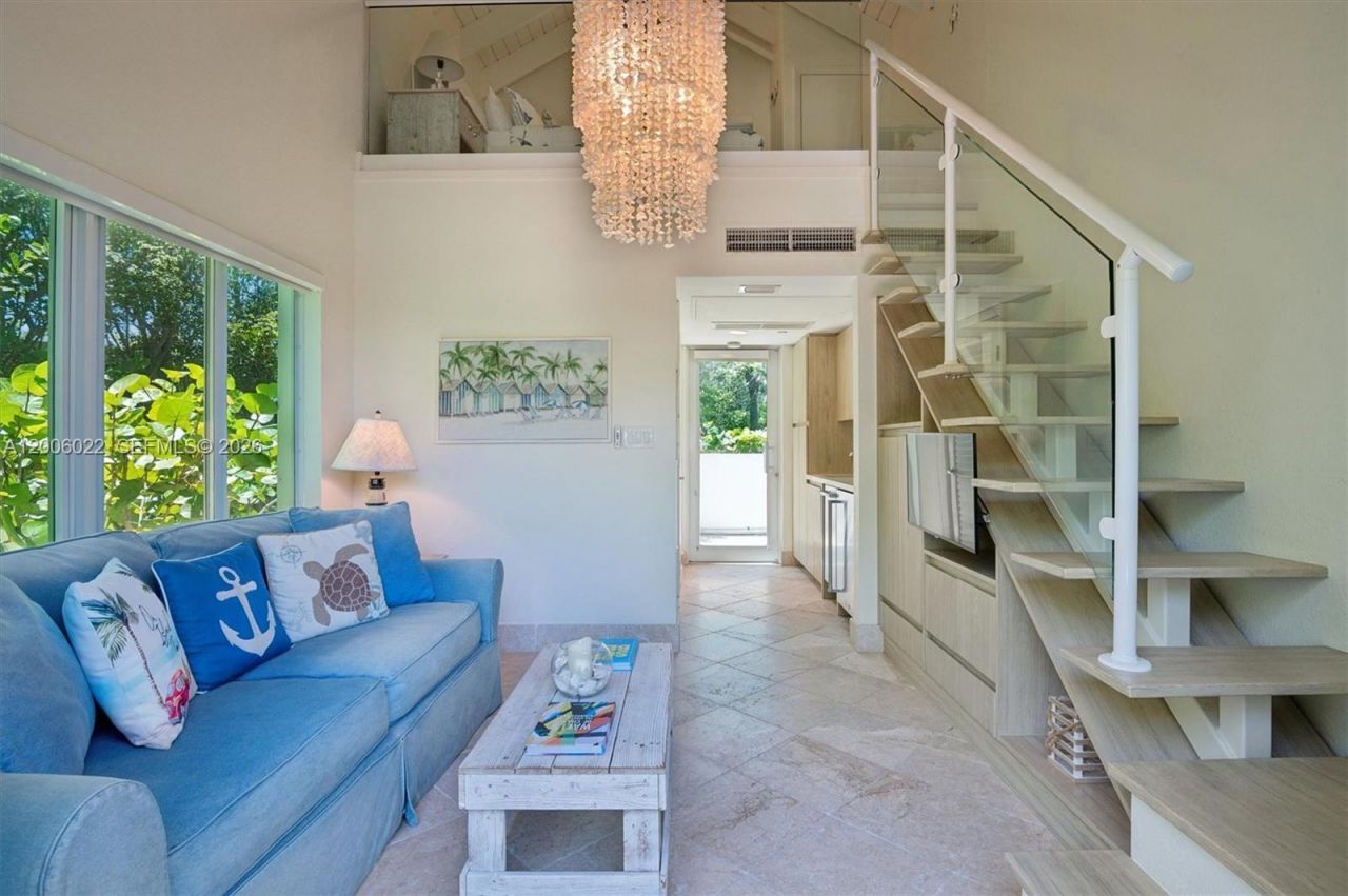 100 S Pointe , Unit CABANA 14, Miami Beach, FL 33139 Photo