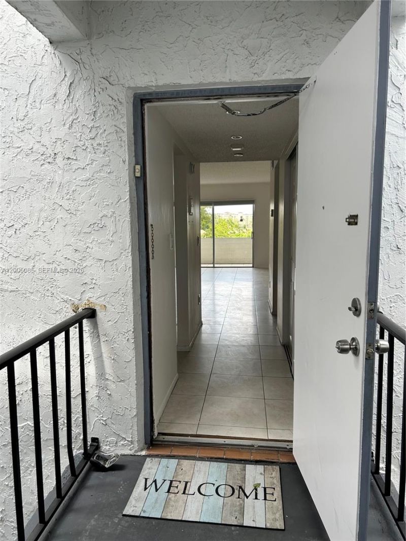 3000 E Sunrise Lakes Dr, Unit 302, Sunrise, FL 33322 Photo