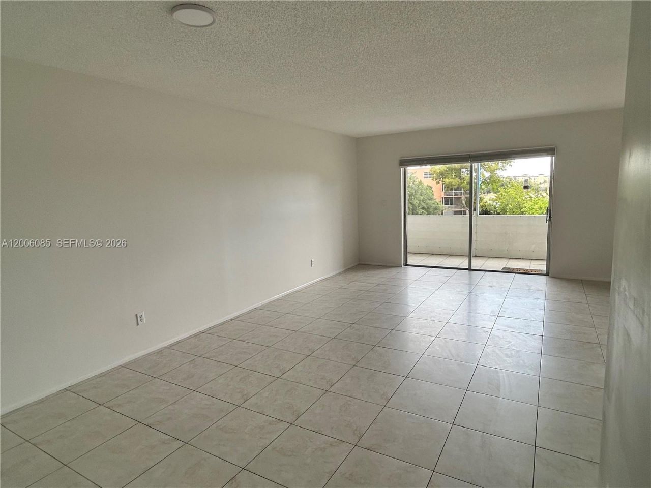 3000 E Sunrise Lakes Dr, Unit 302, Sunrise, FL 33322 Photo