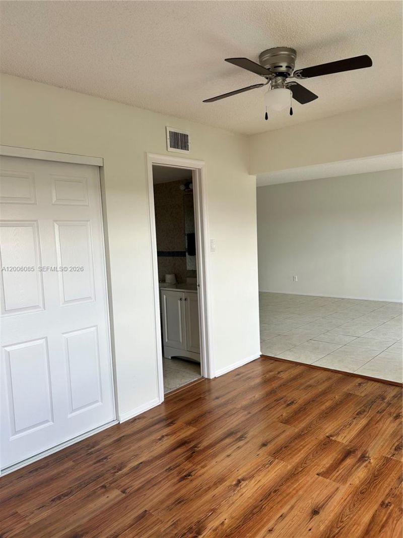 3000 E Sunrise Lakes Dr, Unit 302, Sunrise, FL 33322 Photo