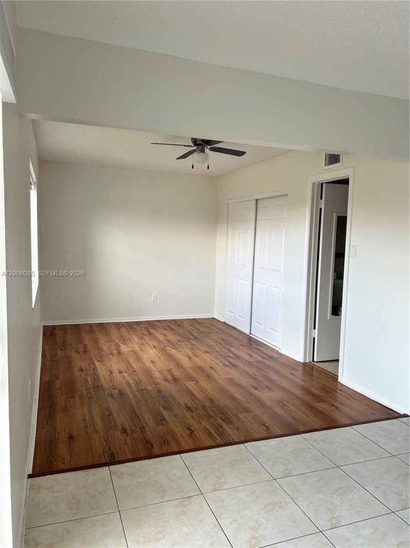 3000 E Sunrise Lakes Dr, Unit 302, Sunrise, FL 33322 Photo