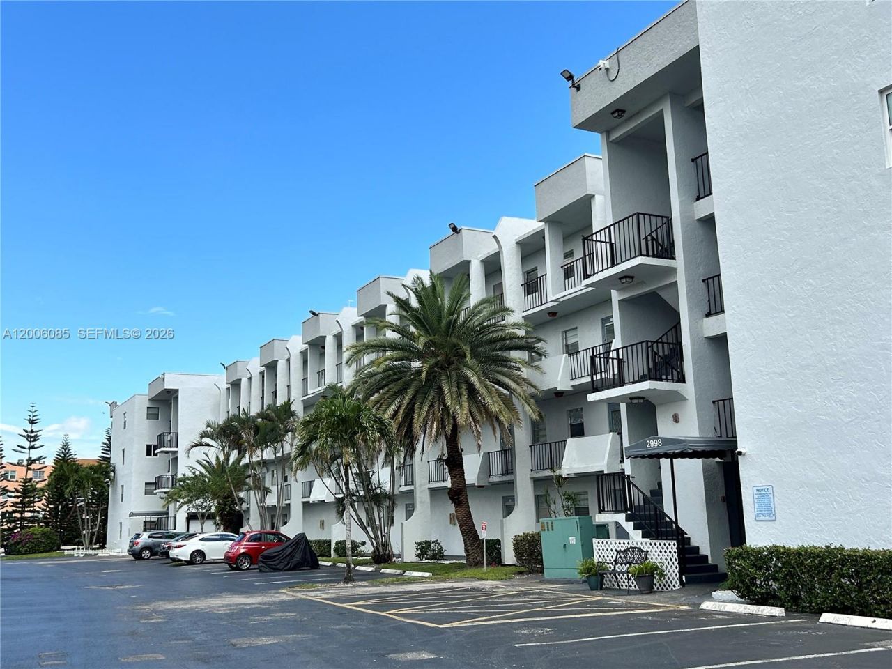 3000 E Sunrise Lakes Dr, Unit 302, Sunrise, FL 33322 Photo