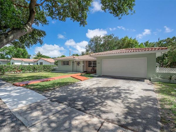 866 NE 99th St , Miami Shores, FL 33138
