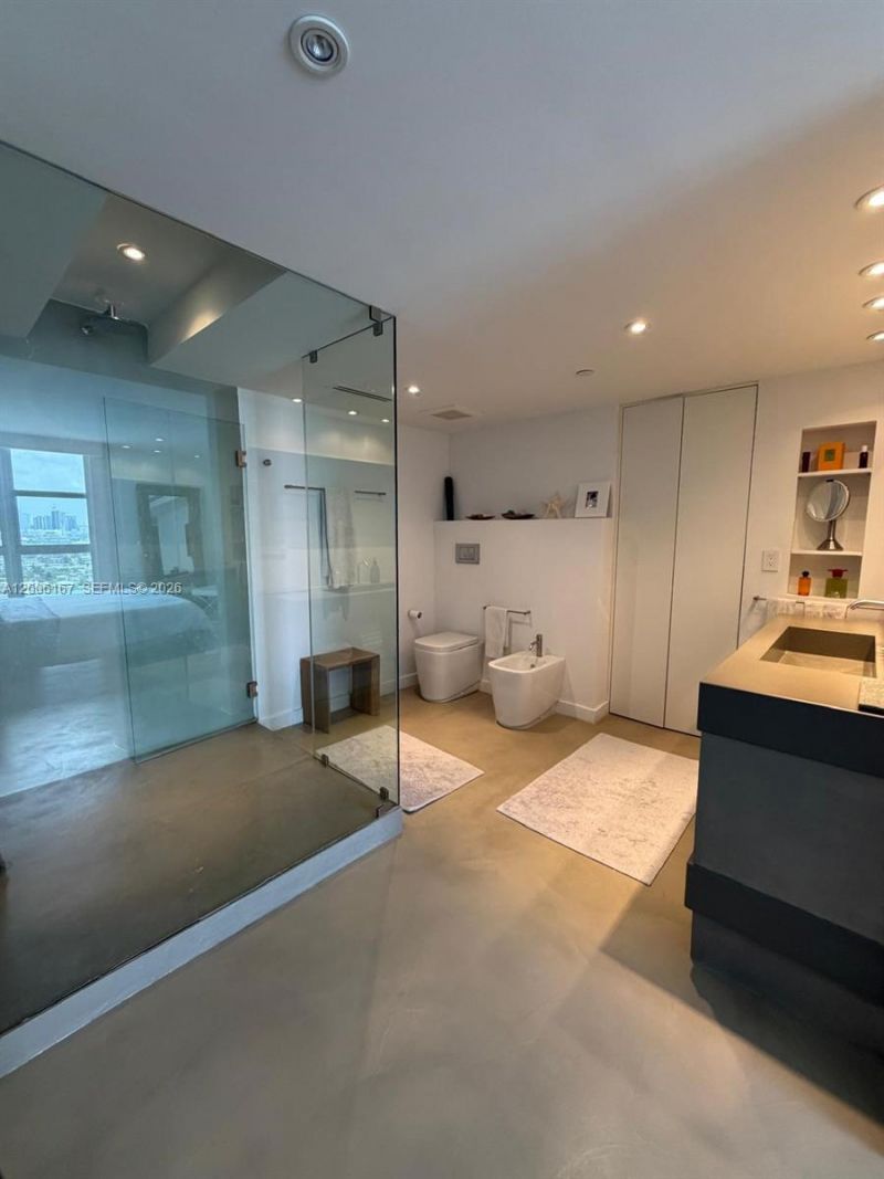 9 Island Ave , Unit 2207, Miami Beach, FL 33139 Photo