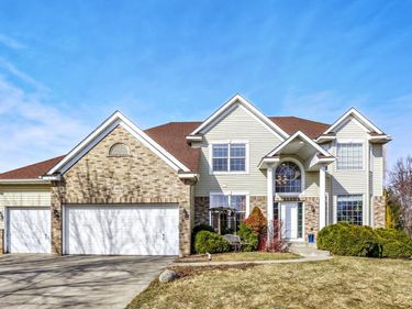 1405 Overlook Court, Elko New Market, MN 55054