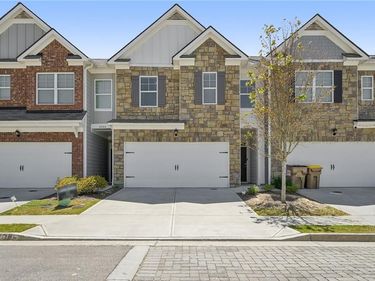 2715 Poppy Court, Buford, GA 30518