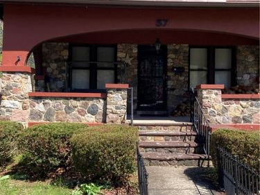 57 Maple , Fredonia, NY 14063